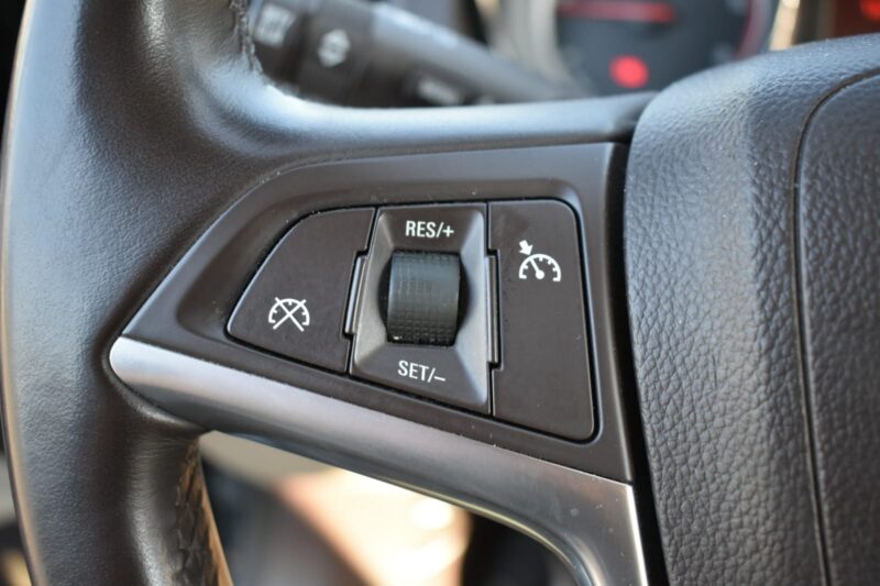 OPEL INSIGNIA 160ch Cosmo GARANTIE 12 MOIS