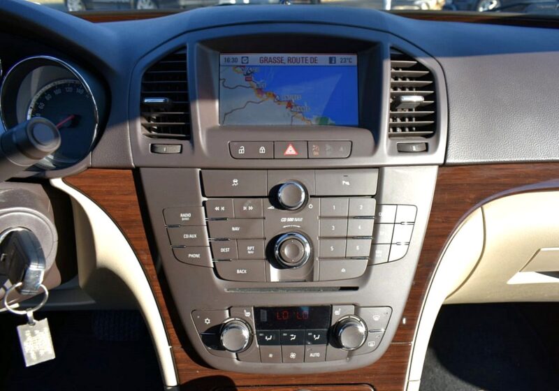 OPEL INSIGNIA 160ch Cosmo GARANTIE 12 MOIS