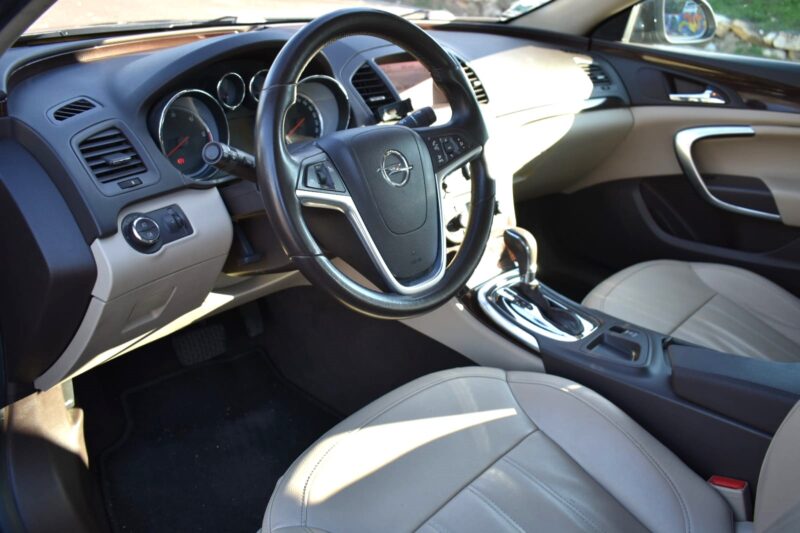 OPEL INSIGNIA 160ch Cosmo GARANTIE 12 MOIS