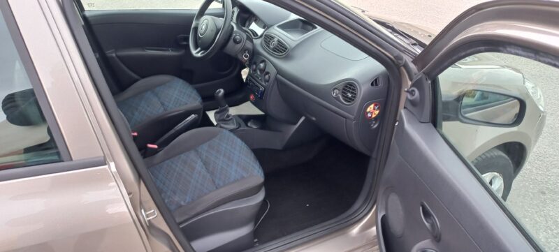 RENAULT CLIO III Grandtour 2009 BREAK