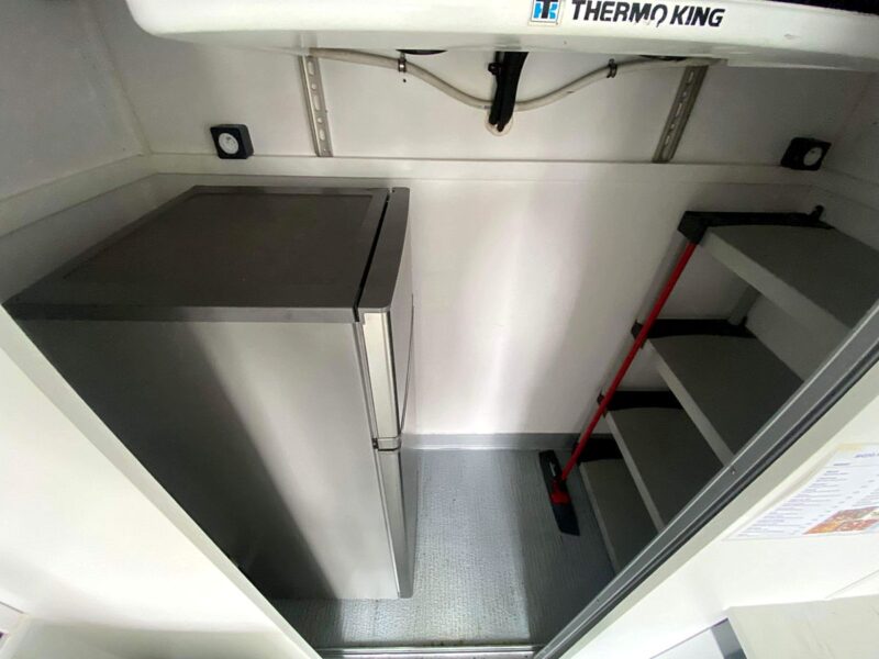 RENAULT MASTER POLYVOLUME FOOD TRUCK 2.3L DCi 125CH