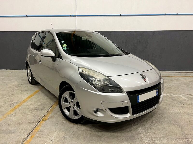 RENAULT SCENIC III 1.9 DCi 130 