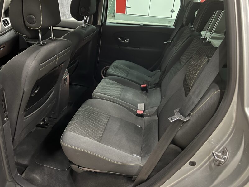 RENAULT SCENIC III 1.9 DCi 130 