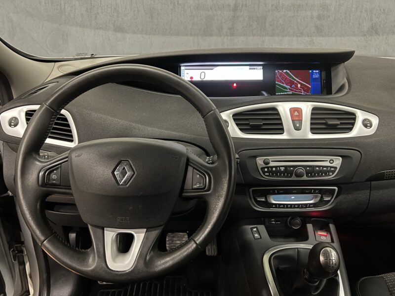 RENAULT SCENIC III 1.9 DCi 130 