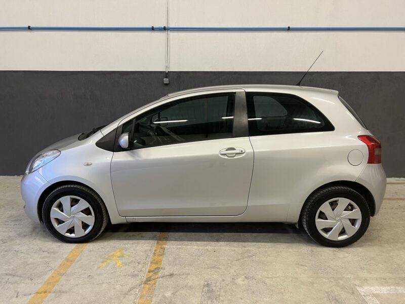 TOYOTA YARIS II 1.4 D-4D 90 CH