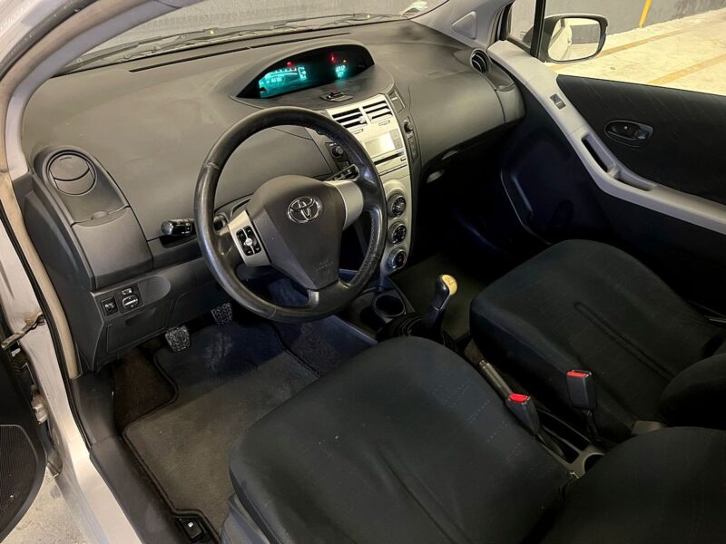 TOYOTA YARIS II 1.4 D-4D 90 CH