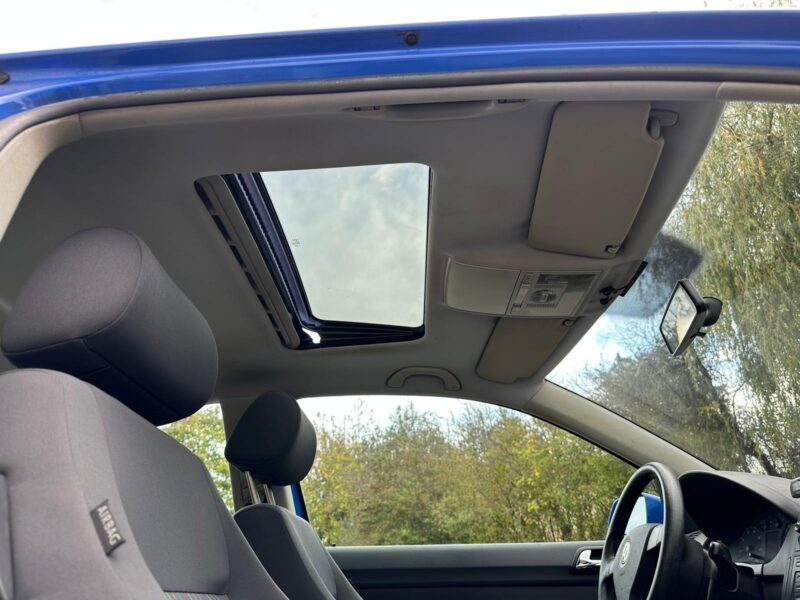 Volkswagen Polo 1.4 Trendline 2009 - 83367 KM