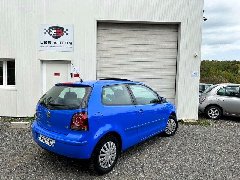 Volkswagen Polo 1.4 Trendline 2009 - 83367 KM