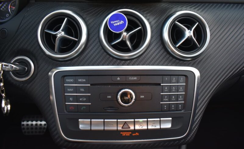 MERCEDES CLASSE A 180d Fascination 2016