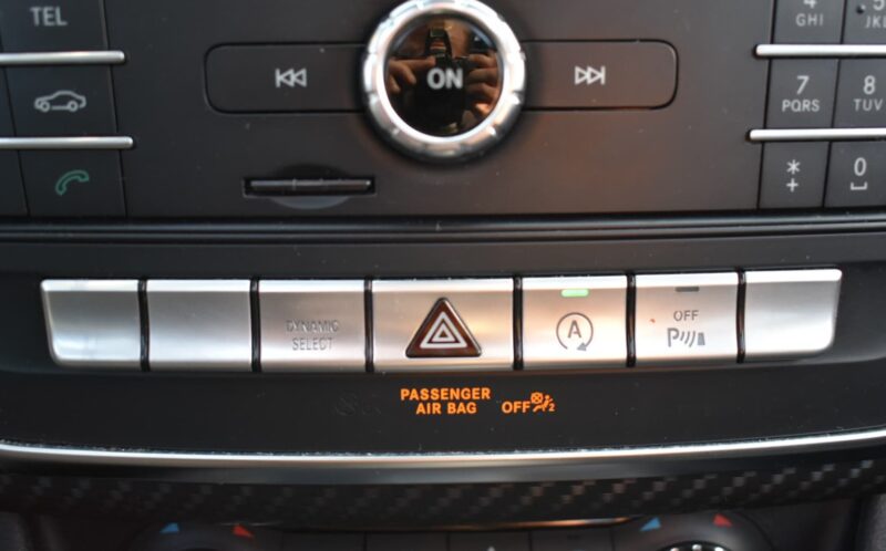 MERCEDES CLASSE A 180d Fascination 2016