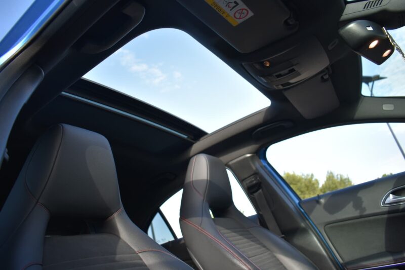 MERCEDES CLASSE A 180d Fascination 2016