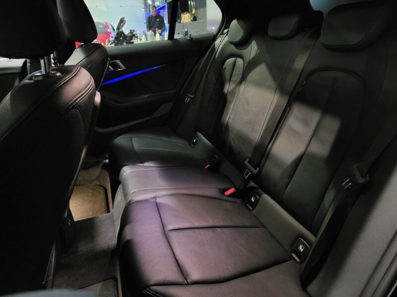 B.M.W. SERIE 1 III 118 D M SPORT TO / APPLECARPLAY / VIRTUAL / TETE HAUTE