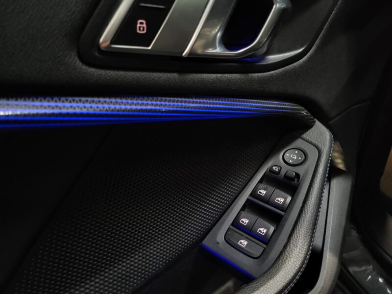 B.M.W. SERIE 1 III 118 D M SPORT TO / APPLECARPLAY / VIRTUAL / TETE HAUTE