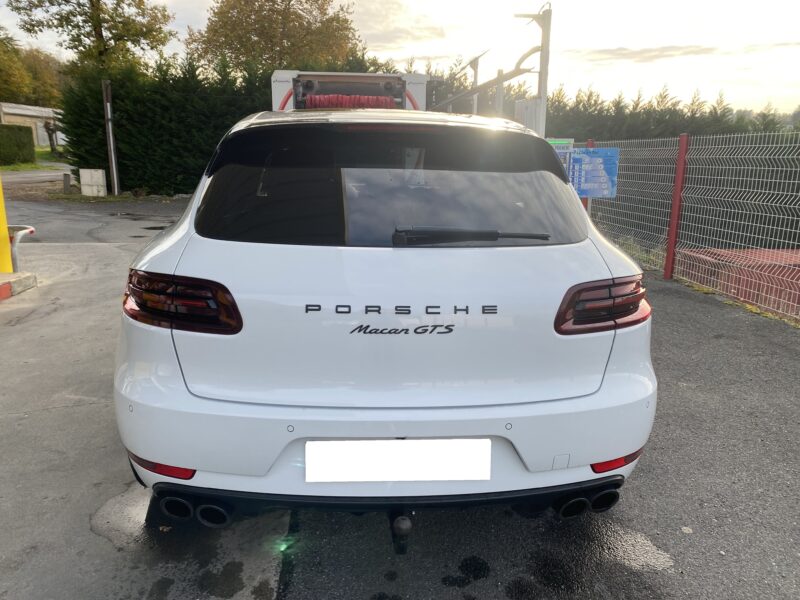 PORSCHE MACAN 2016