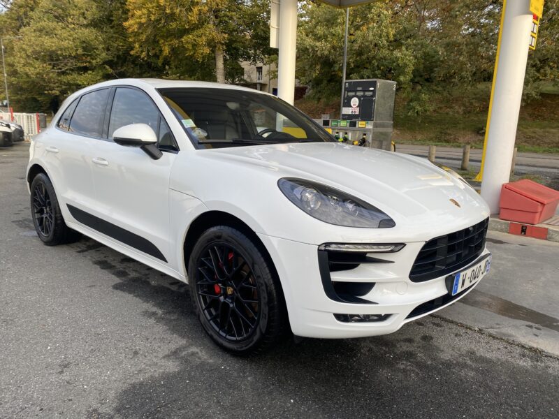 PORSCHE MACAN 2016
