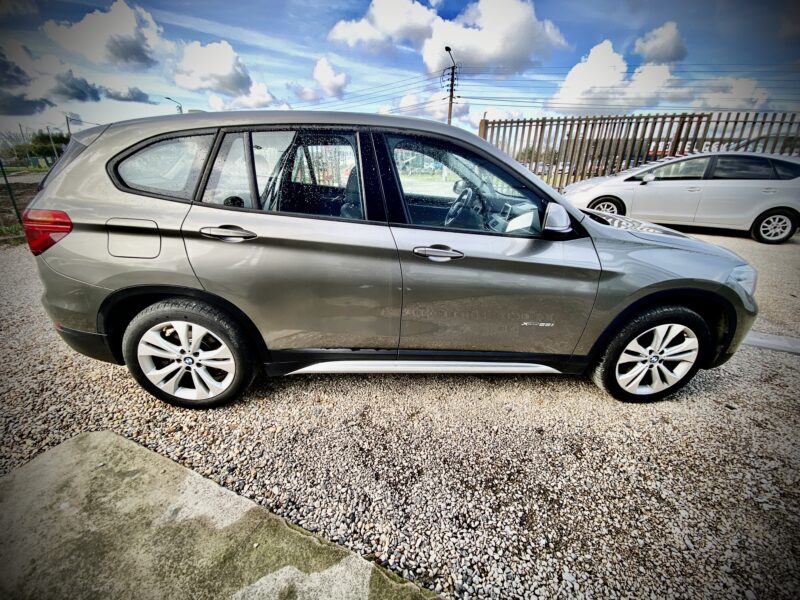 B.M.W. X1 xDRIVE25iA 231cv xLINE 2016