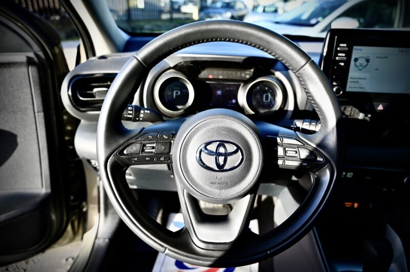 TOYOTA YARIS DESIGN 2020