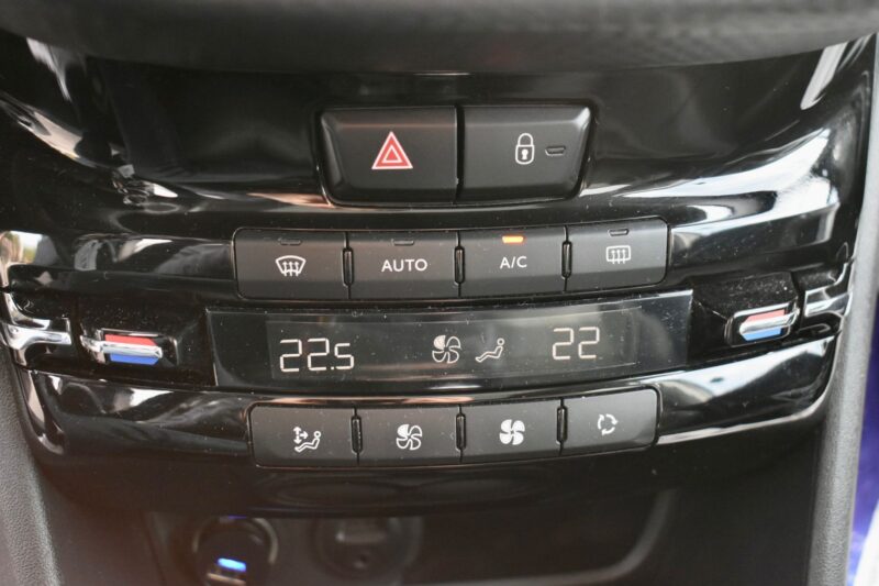 PEUGEOT 2008 Crossway 1.2 THP 130cv 