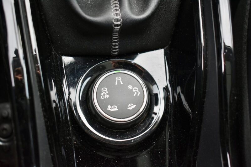 PEUGEOT 2008 Crossway 1.2 THP 130cv 