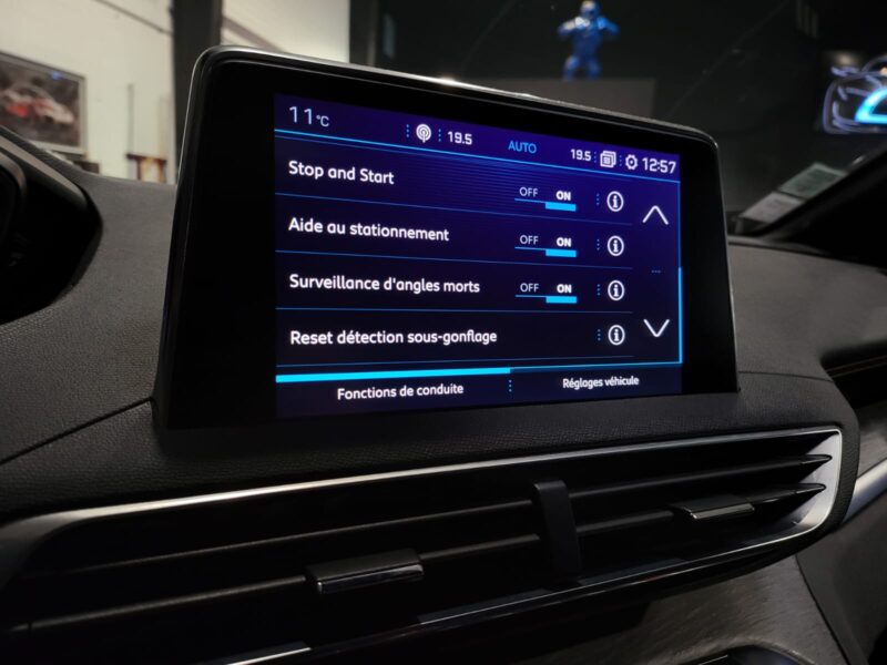 PEUGEOT 3008 2.0 BlueHDI 180ch EAT6 GT