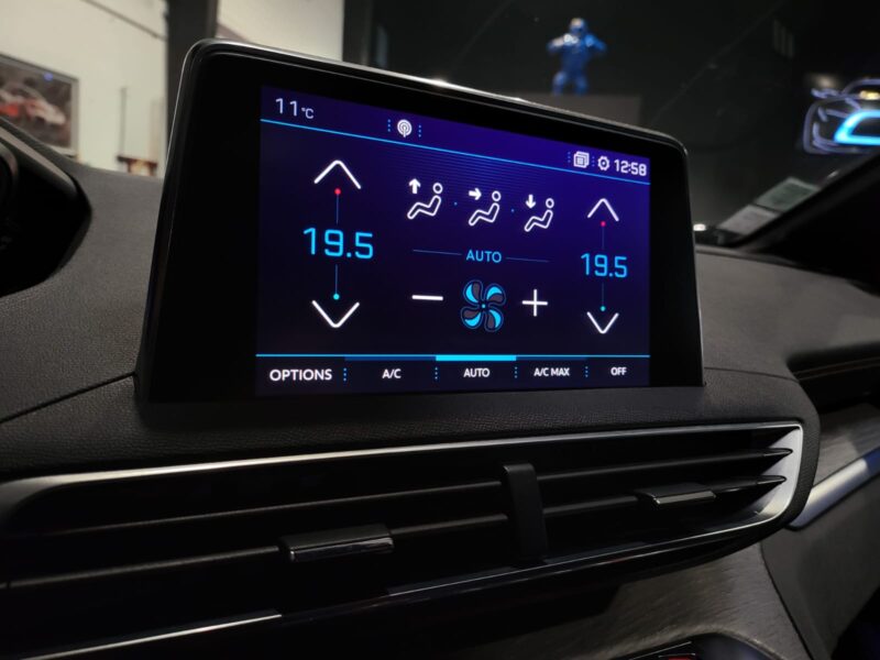 PEUGEOT 3008 2.0 BlueHDI 180ch EAT6 GT