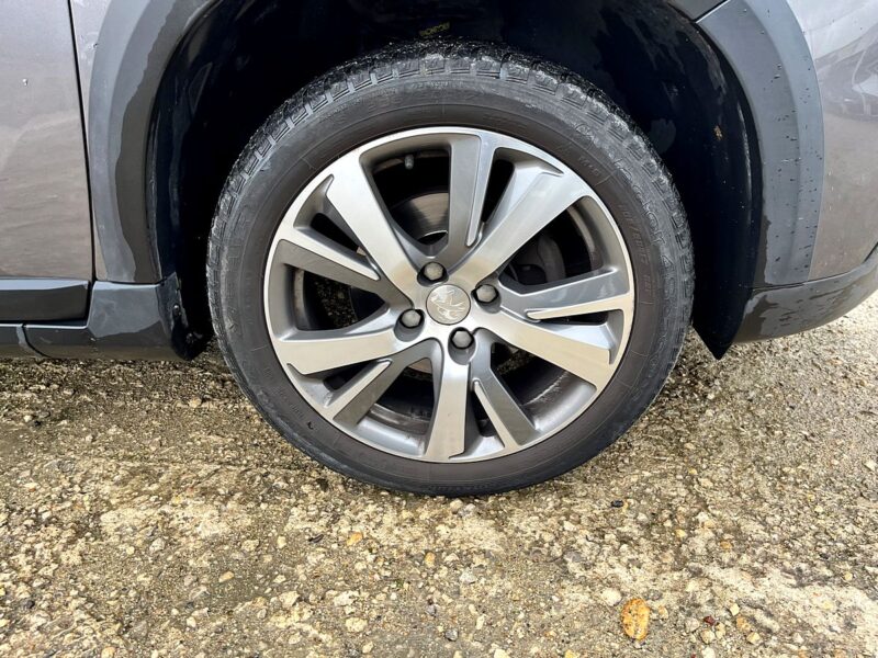 PEUGEOT 2008 allure 2016