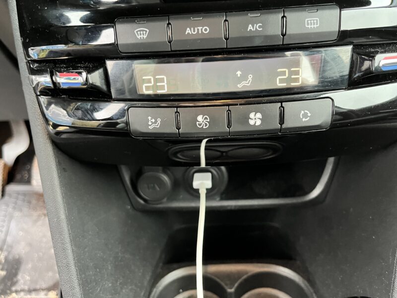 PEUGEOT 2008 allure 2016