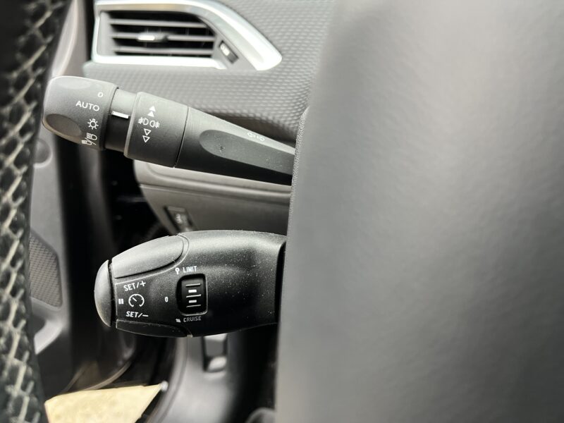 PEUGEOT 2008 allure 2016