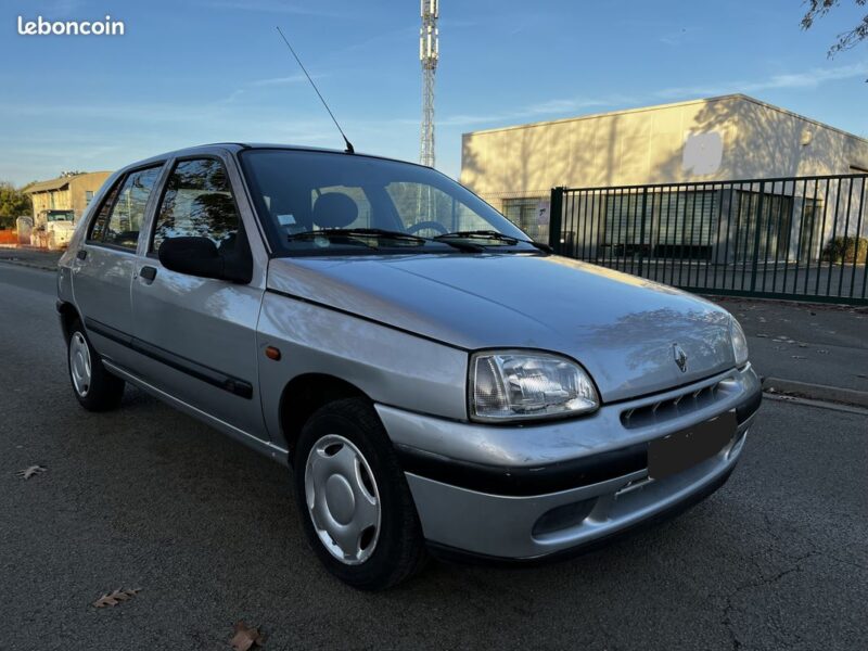 RENAULT CLIO 1997