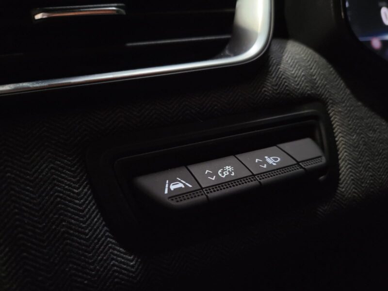 Renault Clio 1.3 TCe 140ch Edition Lutecia -21N