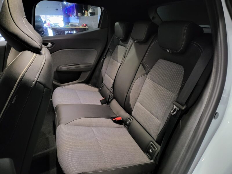 Renault Clio 1.3 TCe 140ch Edition Lutecia -21N