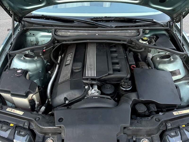 BMW SERIE 3 E46 COUPE 325i 2.5 6 CYLINDRES 192 Cv BOITE AUTO / CUIR ORIGINE FRANCE - Garantie
