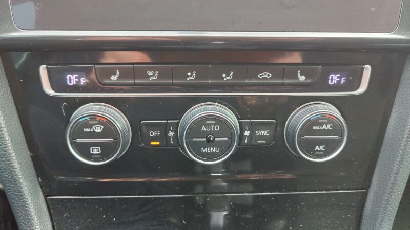 VOLKSWAGEN GOLF VII 1.6 TDI 110cv BVA R-LINE