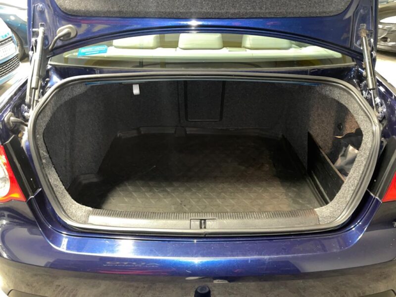 VOLKSWAGEN JETTA III 2006