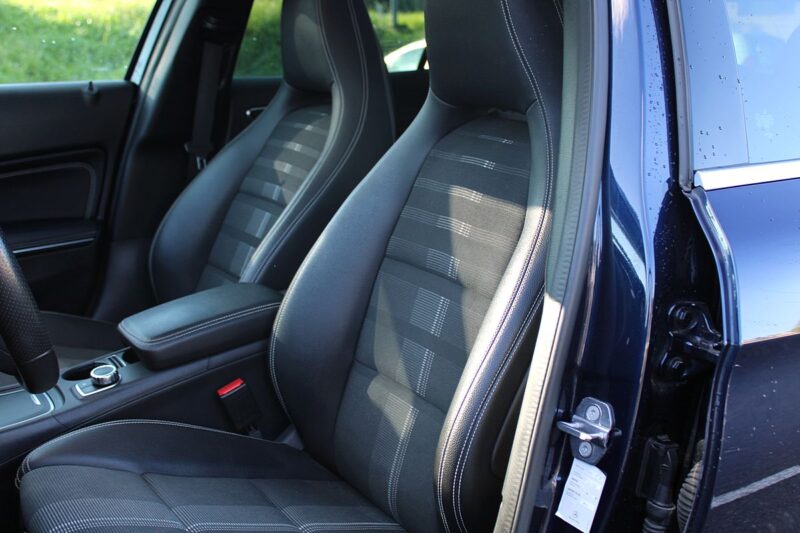 Mercedes GLA 180D Inspiration Garantie 12 mois