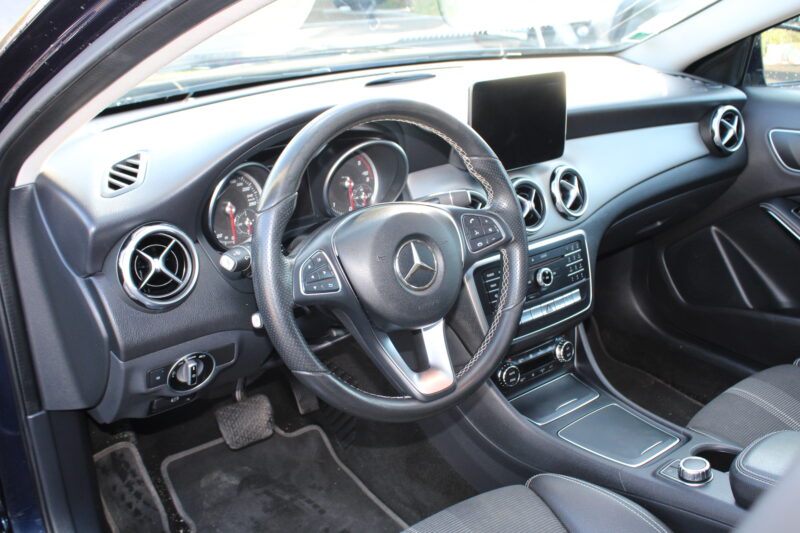Mercedes GLA 180D Inspiration Garantie 12 mois