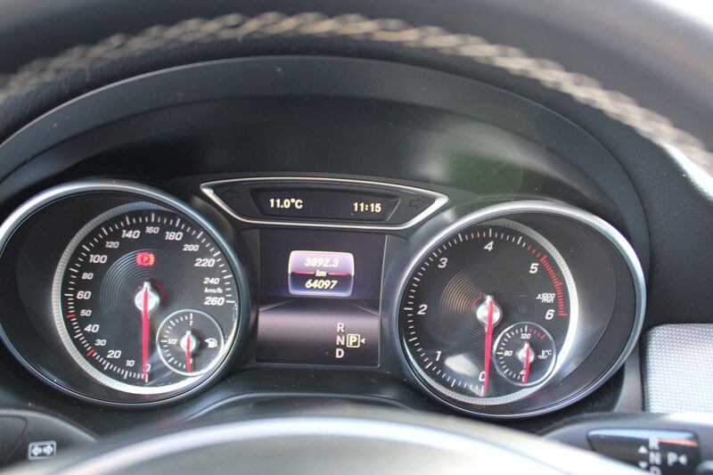 Mercedes GLA 180D Inspiration Garantie 12 mois