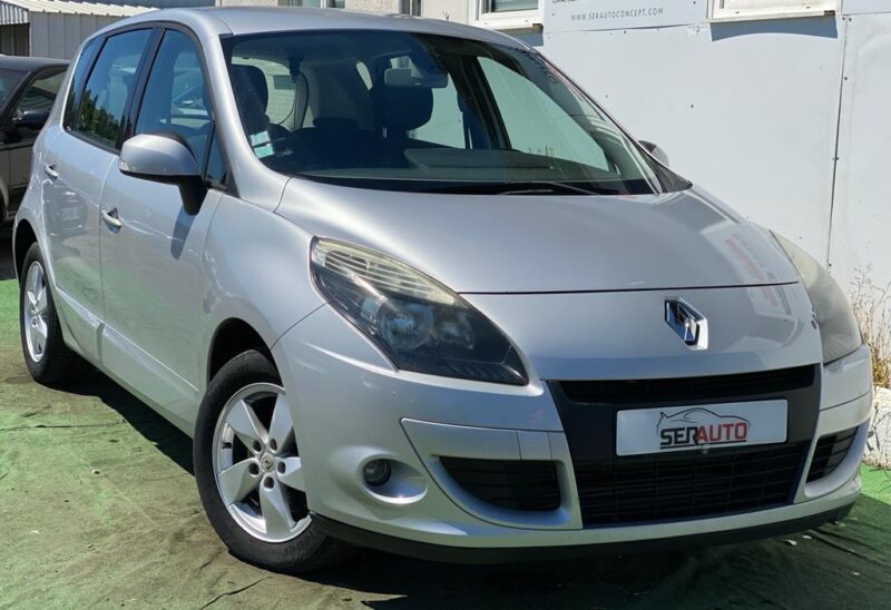 RENAULT SCÉNIC III 2010