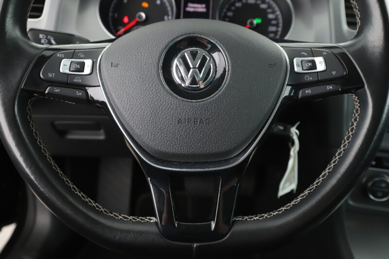 VOLKSWAGEN GOLF 7 LOUNGE TDI 110  2016