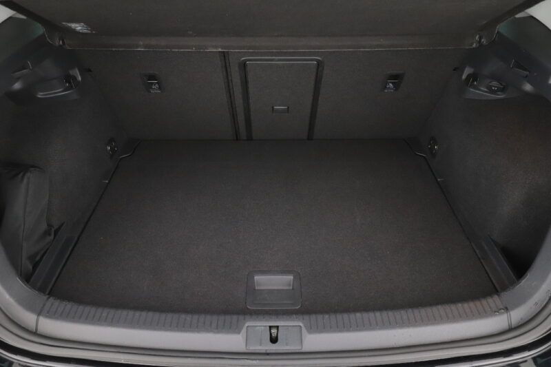 VOLKSWAGEN GOLF 7 LOUNGE TDI 110  2016