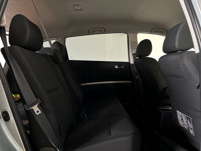 TOYOTA COROLLA Verso 1.8 Team 7 places