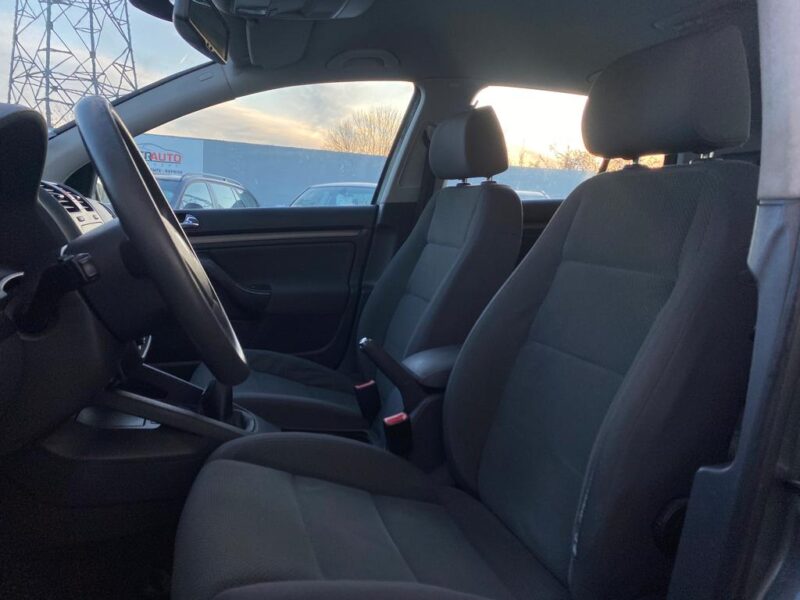 VOLKSWAGEN GOLF VI 2010