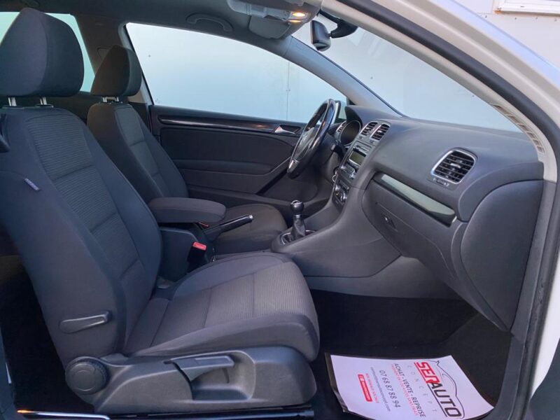 VOLKSWAGEN GOLF VI 2010