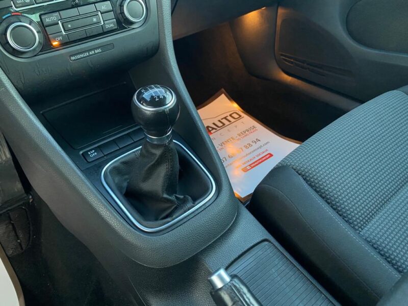 VOLKSWAGEN GOLF VI 2010