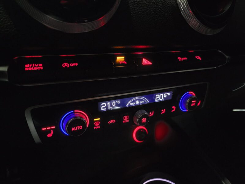 AUDI RS3 Sportback 367CV B&O / TOIT OUVRANT / CAMERA