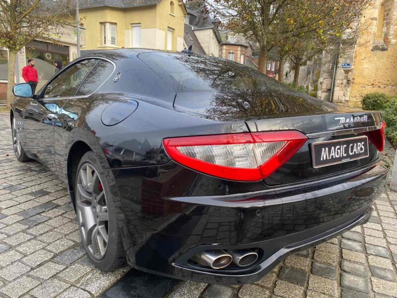 MASERATI GRAN TURISMO 2008