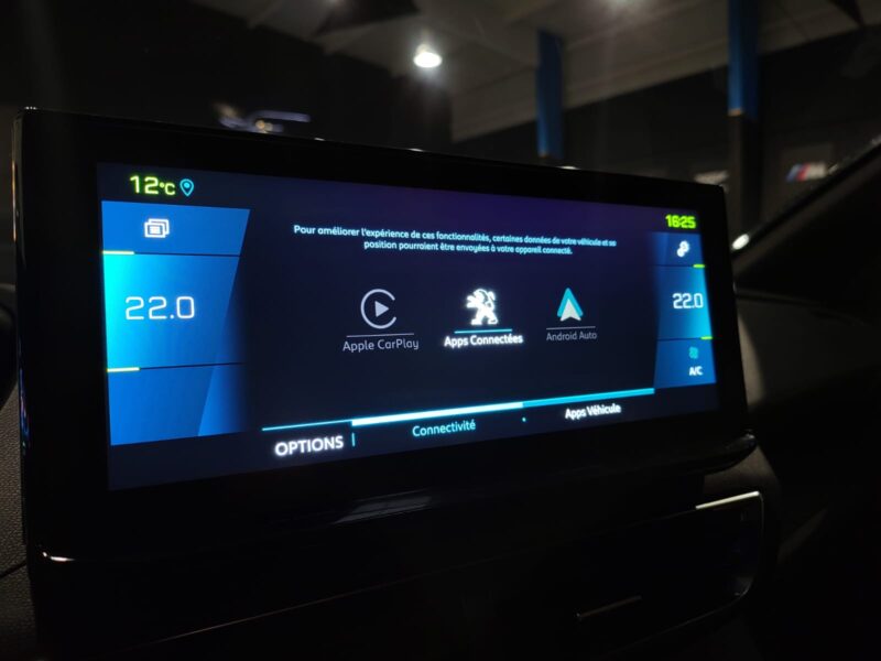 PEUGEOT 3008 GT 225cv 2022 TOIT OUVRANT CARPLAY 