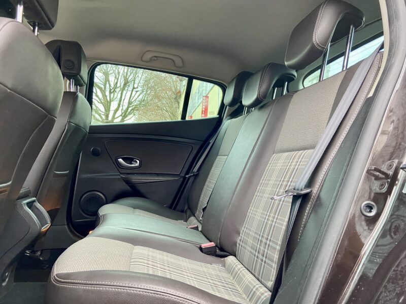 RENAULT MEGANE III 2011