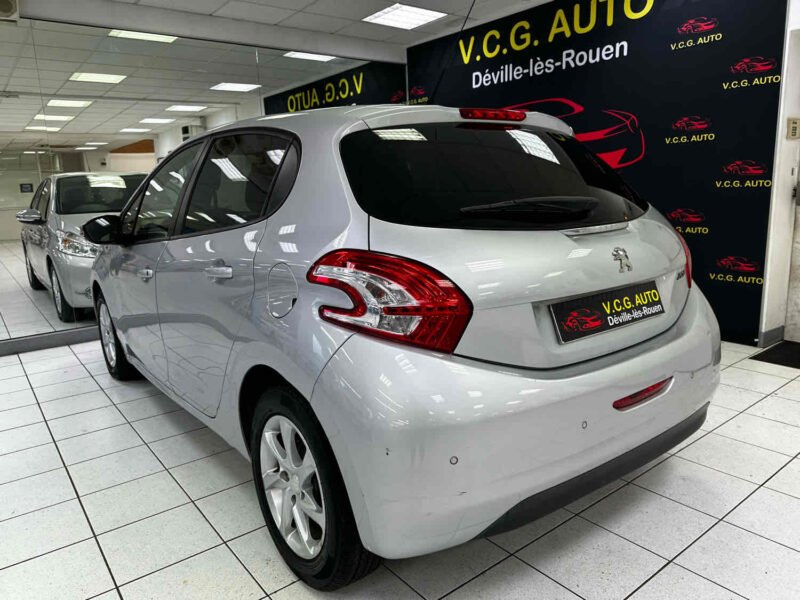 PEUGEOT 208 1.4 Hdi 70 Style