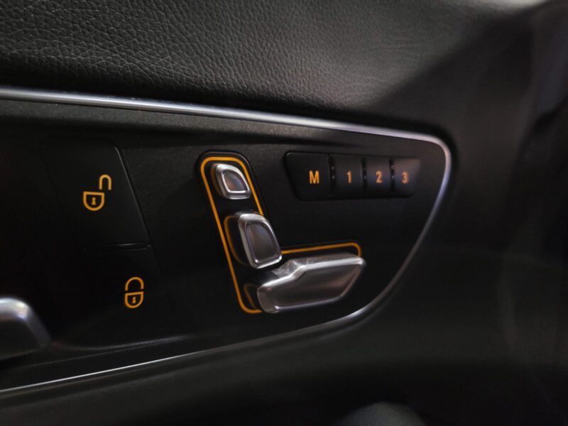 MERCEDES CLA  200 156cv FASCINATION BVA /TOIT OUVRANT/SIEGES ELECTRIQUES